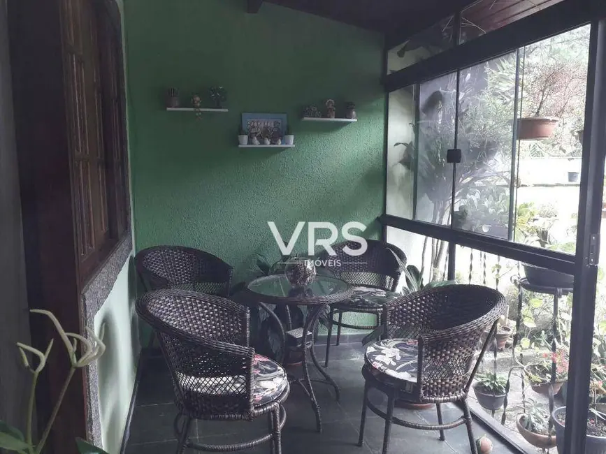 Foto 3 de Casa de Condomínio com 2 quartos à venda em Albuquerque, Teresopolis - RJ