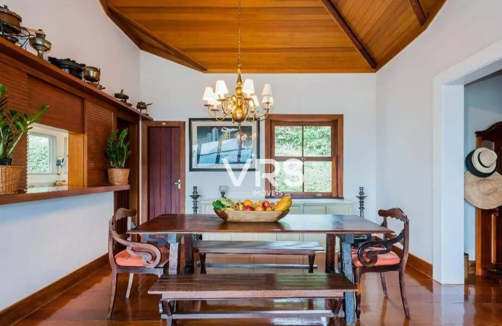 Foto 7 de Casa de Condomínio com 6 quartos à venda, 307m2 em Parque do Imbui, Teresopolis - RJ