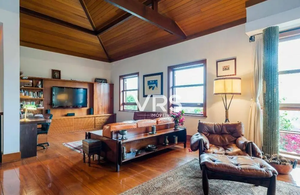 Foto 4 de Casa de Condomínio com 6 quartos à venda, 307m2 em Parque do Imbui, Teresopolis - RJ