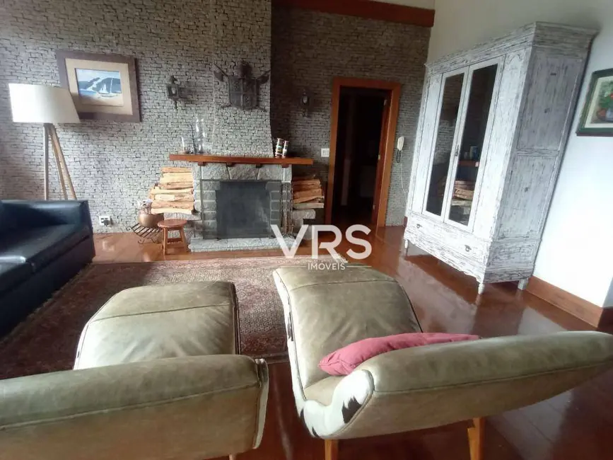 Foto 9 de Casa de Condomínio com 6 quartos à venda, 307m2 em Parque do Imbui, Teresopolis - RJ