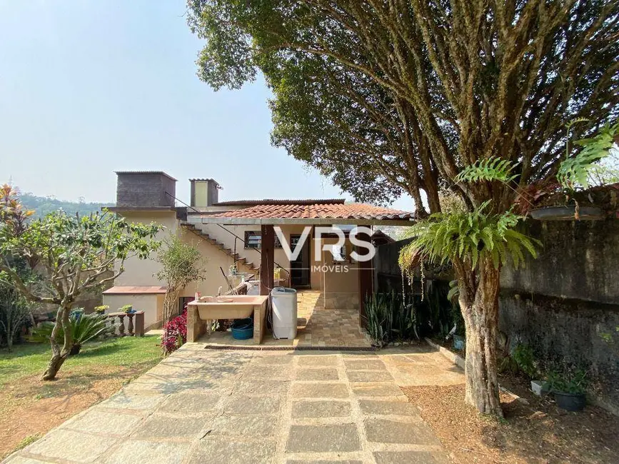 Casa com 2 quartos à venda, 504m2 em Vale do Paraíso, Teresopolis - RJ - imagem 8 Foto 8 de Casa com 2 quartos à venda, 504m2 em Vale do Paraíso, Teresopolis - RJ