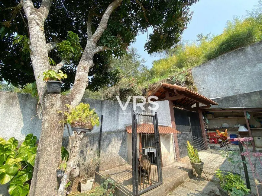 Casa com 2 quartos à venda, 504m2 em Vale do Paraíso, Teresopolis - RJ - imagem 5 Foto 5 de Casa com 2 quartos à venda, 504m2 em Vale do Paraíso, Teresopolis - RJ