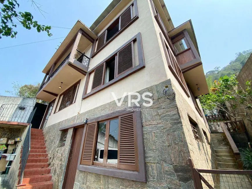 Foto 2 de Casa com 2 quartos à venda, 504m2 em Vale do Paraíso, Teresopolis - RJ