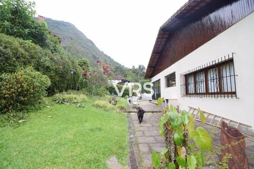 Casa com 4 quartos à venda, 1800m2 em Granja Guarani, Teresopolis - RJ - imagem 6 Foto 6 de Casa com 4 quartos à venda, 1800m2 em Granja Guarani, Teresopolis - RJ