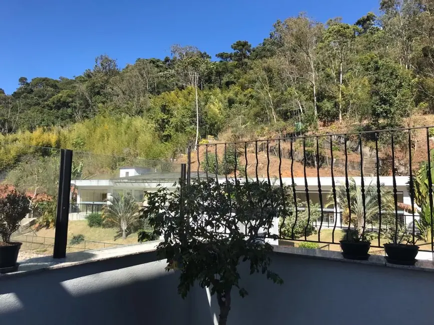 Cobertura com 3 quartos à venda, 227m2 em Várzea, Teresopolis - RJ - imagem 8 Foto 8 de Cobertura com 3 quartos à venda, 227m2 em Várzea, Teresopolis - RJ