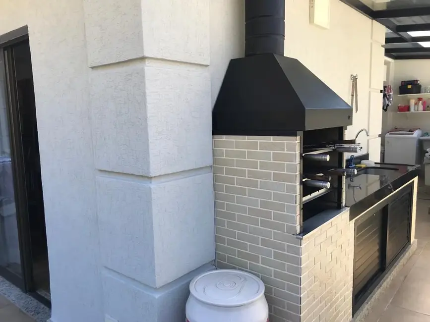 Cobertura com 3 quartos à venda, 227m2 em Várzea, Teresopolis - RJ - imagem 9 Foto 9 de Cobertura com 3 quartos à venda, 227m2 em Várzea, Teresopolis - RJ