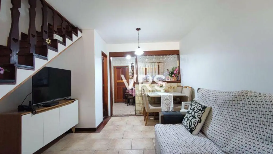 Foto 1 de Casa com 3 quartos à venda, 105m2 em Albuquerque, Teresopolis - RJ