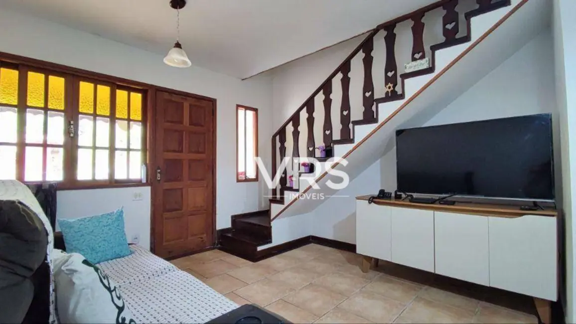 Foto 4 de Casa com 3 quartos à venda, 105m2 em Albuquerque, Teresopolis - RJ