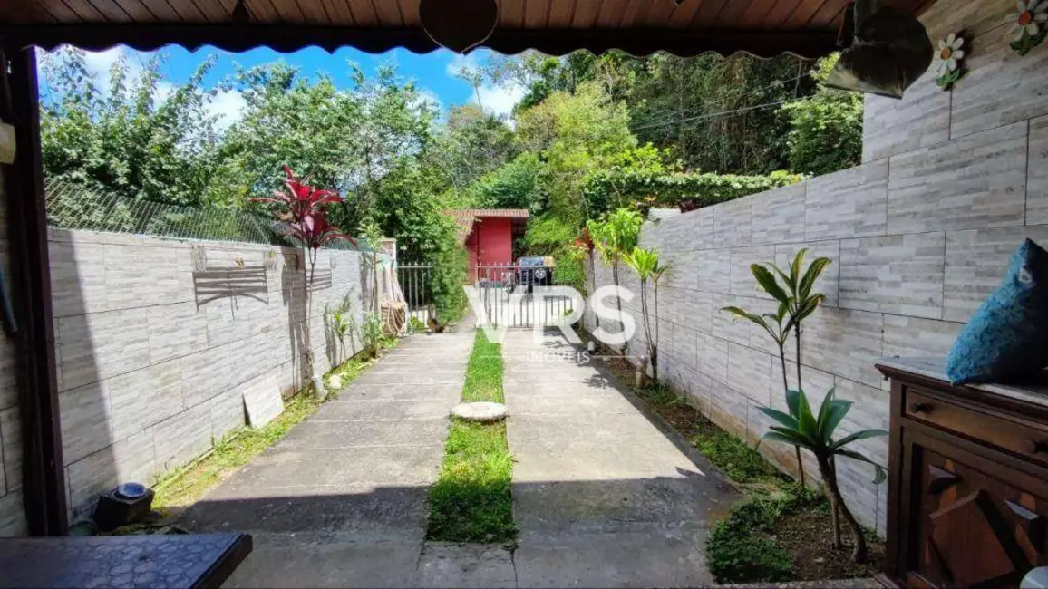 Foto 2 de Casa com 3 quartos à venda, 105m2 em Albuquerque, Teresopolis - RJ