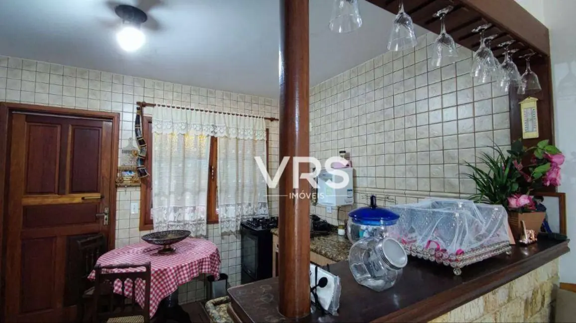 Foto 7 de Casa com 3 quartos à venda, 105m2 em Albuquerque, Teresopolis - RJ