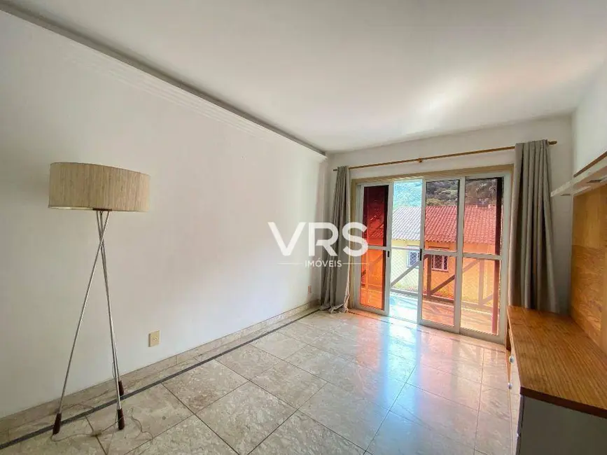 Foto 2 de Apartamento com 2 quartos à venda, 80m2 em Várzea, Teresopolis - RJ