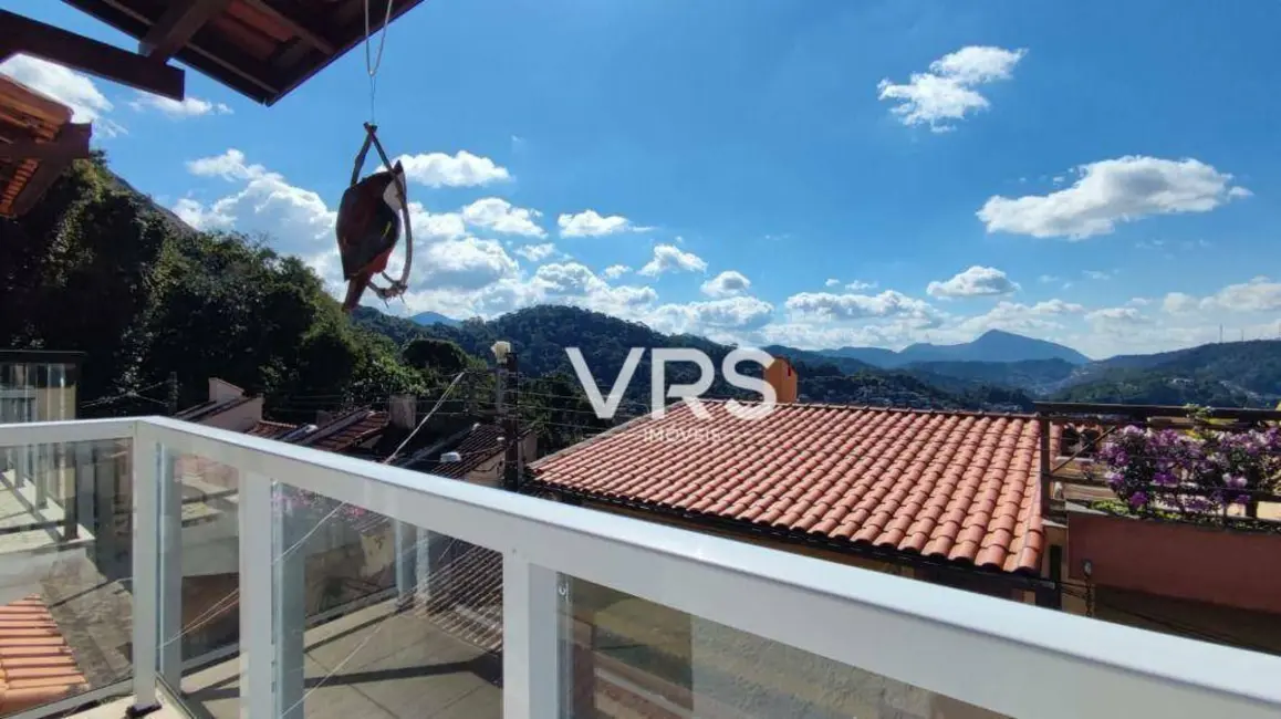 Foto 2 de Casa de Condomínio com 3 quartos à venda, 102m2 em Iucas, Teresopolis - RJ