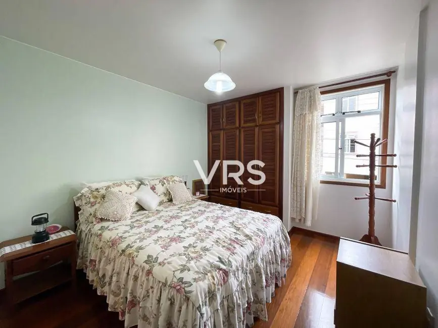 Foto 9 de Apartamento com 2 quartos à venda, 80m2 em Várzea, Teresopolis - RJ