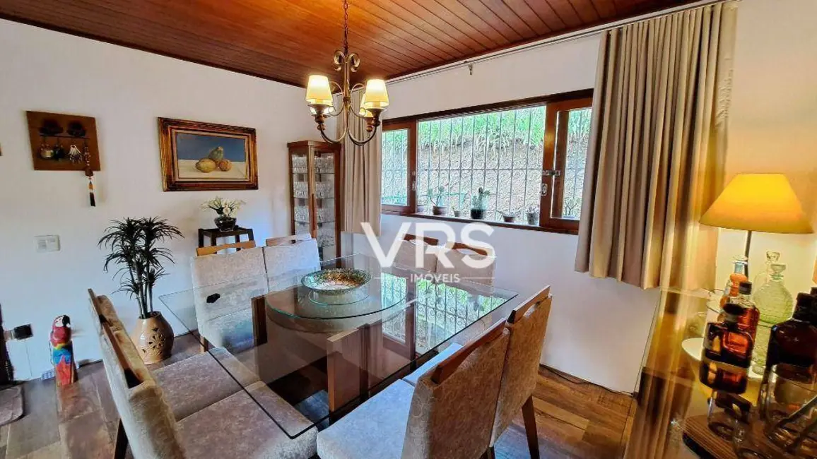 Foto 8 de Casa com 4 quartos à venda, 2470m2 em Parque do Imbui, Teresopolis - RJ