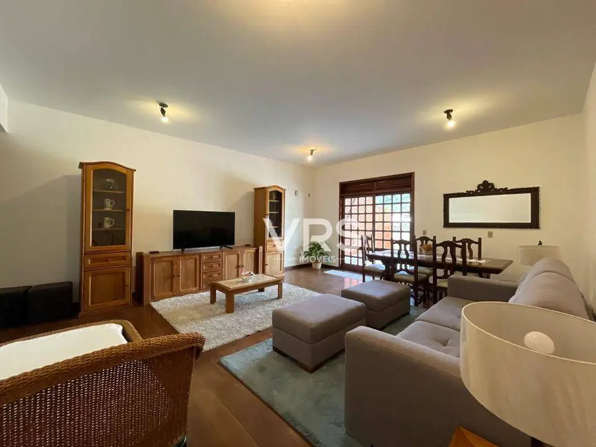 Foto 1 de Cobertura com 5 quartos à venda, 2450m2 em Nossa Senhora de Fátima, Teresopolis - RJ