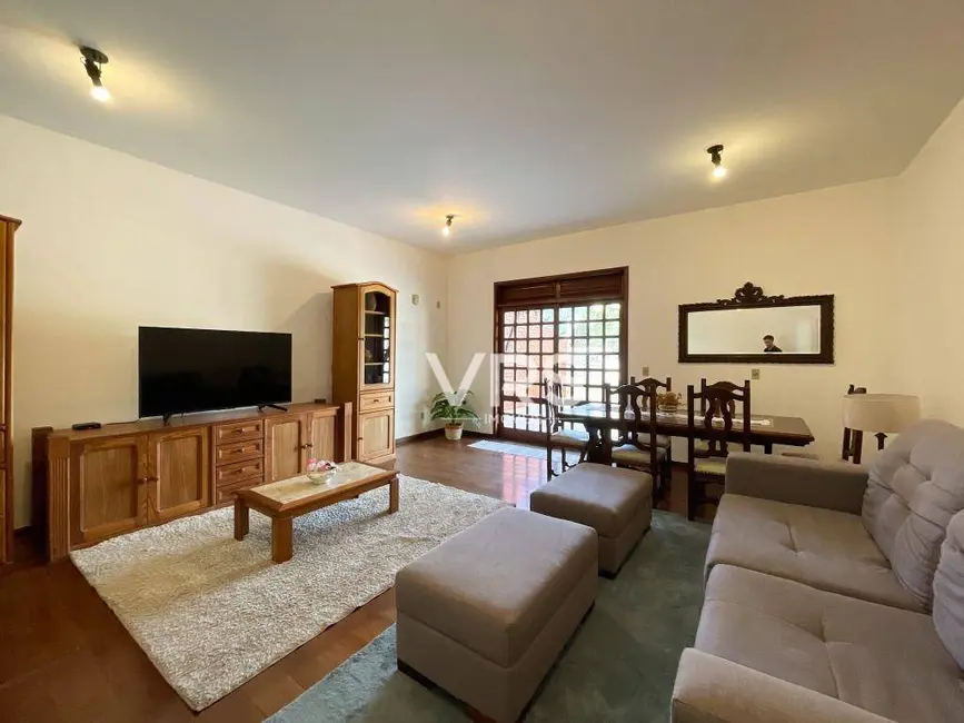 Cobertura com 5 quartos à venda, 2450m2 em Nossa Senhora de Fátima, Teresopolis - RJ - imagem 6 Foto 6 de Cobertura com 5 quartos à venda, 2450m2 em Nossa Senhora de Fátima, Teresopolis - RJ