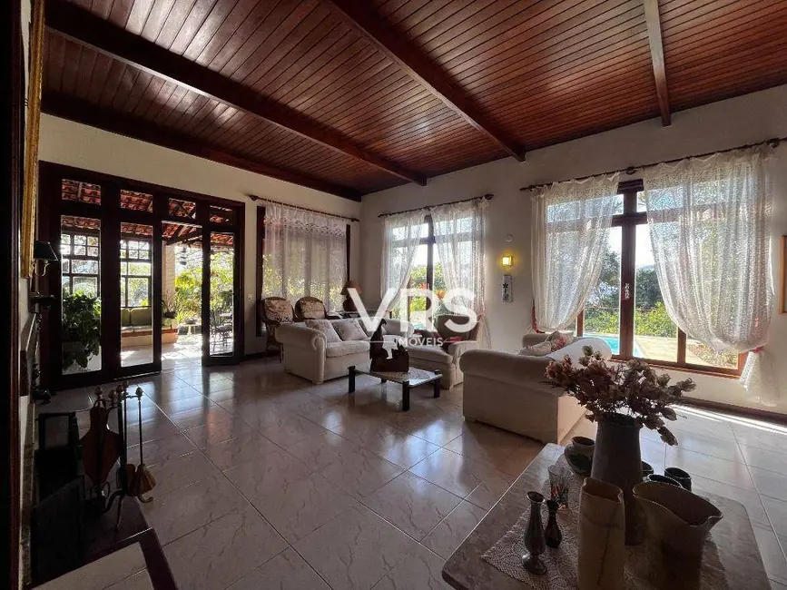 Casa com 4 quartos à venda, 2560m2 em Parque do Imbui, Teresopolis - RJ - imagem 6 Foto 6 de Casa com 4 quartos à venda, 2560m2 em Parque do Imbui, Teresopolis - RJ