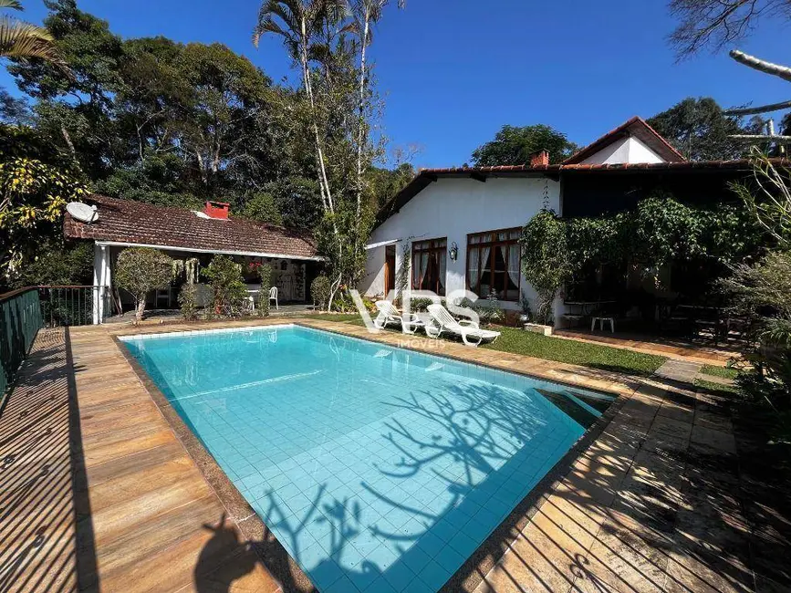 Foto 1 de Casa com 4 quartos à venda, 2560m2 em Parque do Imbui, Teresopolis - RJ