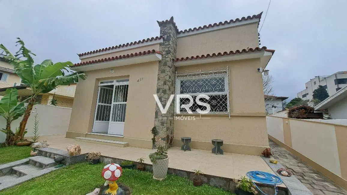 Foto 1 de Casa com 3 quartos à venda, 600m2 em Alto, Teresopolis - RJ