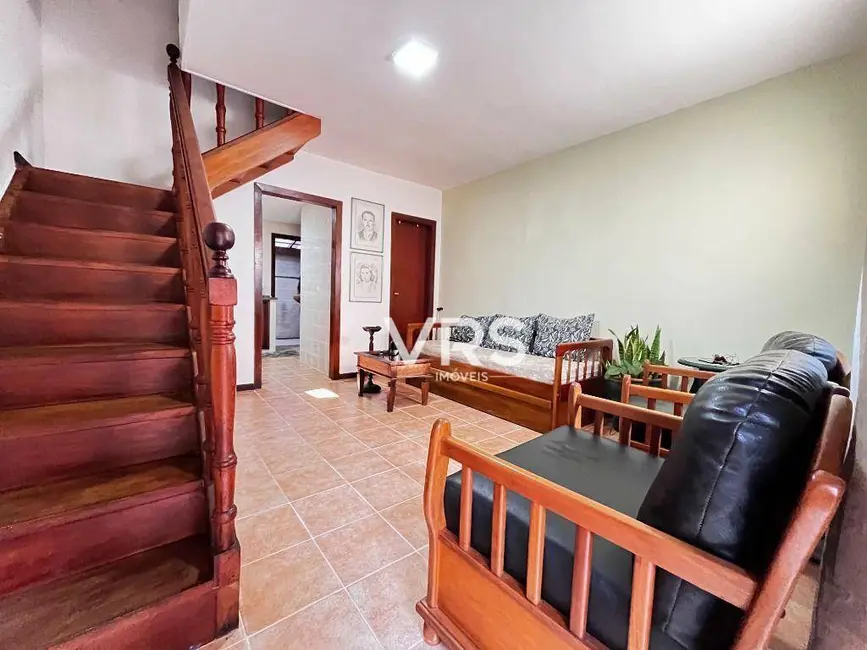 Foto 1 de Casa de Condomínio com 3 quartos à venda, 32m2 em Araras, Teresopolis - RJ