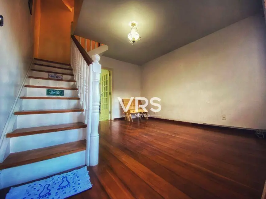 Casa de Condomínio com 3 quartos à venda, 32m2 em Araras, Teresopolis - RJ - imagem 3 Foto 3 de Casa de Condomínio com 3 quartos à venda, 32m2 em Araras, Teresopolis - RJ