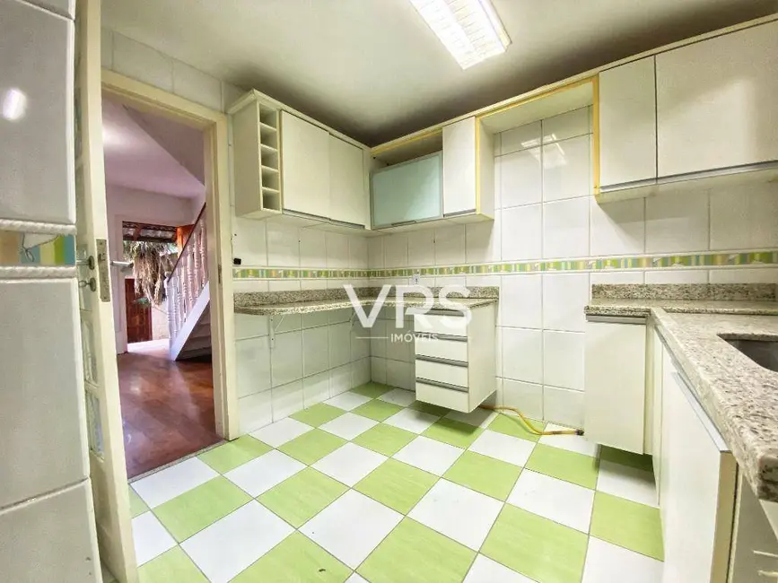 Casa de Condomínio com 3 quartos à venda, 32m2 em Araras, Teresopolis - RJ - imagem 6 Foto 6 de Casa de Condomínio com 3 quartos à venda, 32m2 em Araras, Teresopolis - RJ