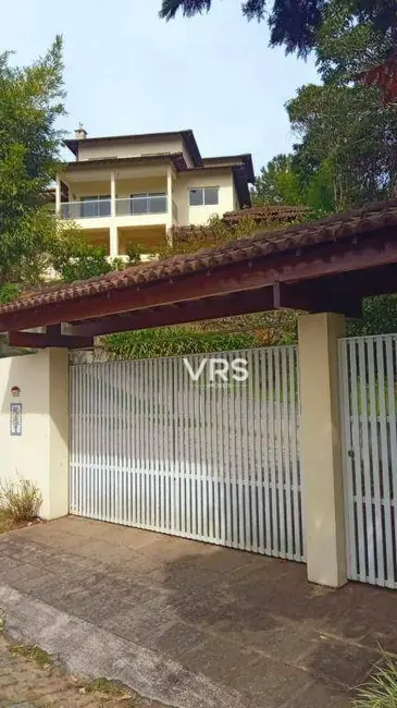 Foto 2 de Casa com 4 quartos à venda, 1400m2 em Albuquerque, Teresopolis - RJ