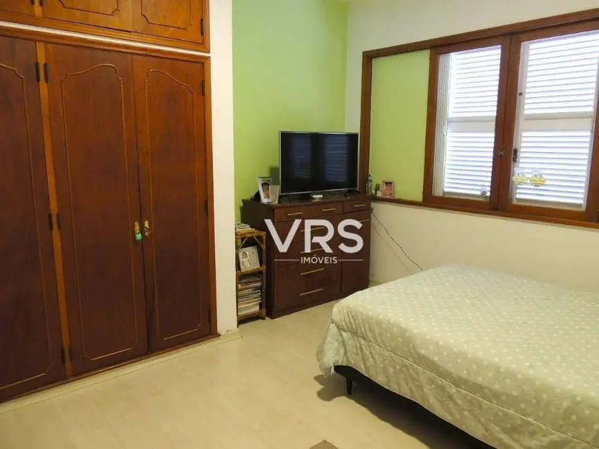 Casa com 4 quartos à venda, 721m2 em Golfe, Teresopolis - RJ - imagem 8 Foto 8 de Casa com 4 quartos à venda, 721m2 em Golfe, Teresopolis - RJ