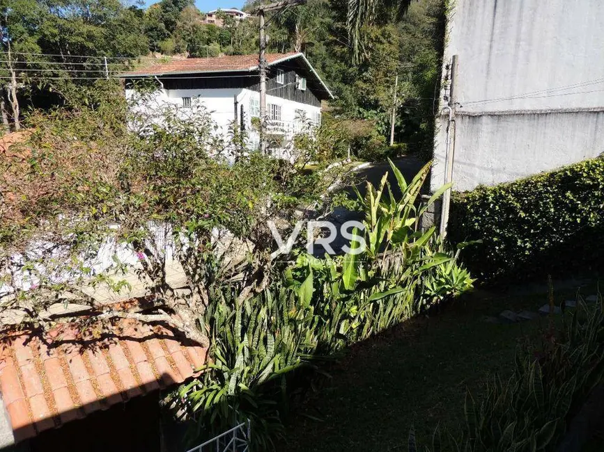 Foto 2 de Casa com 4 quartos à venda, 721m2 em Golfe, Teresopolis - RJ