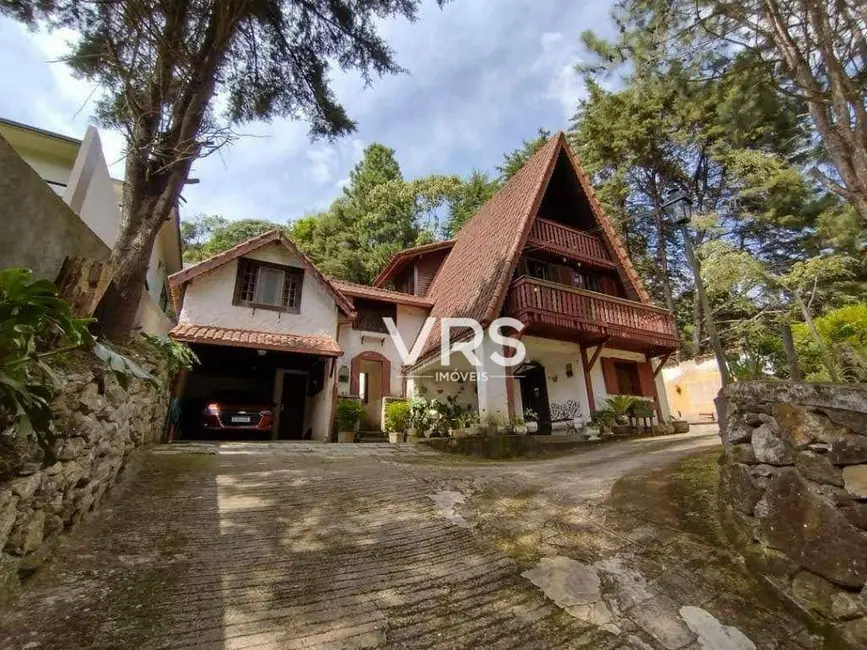 Foto 3 de Casa com 3 quartos à venda, 910m2 em Cascata dos Amores, Teresopolis - RJ
