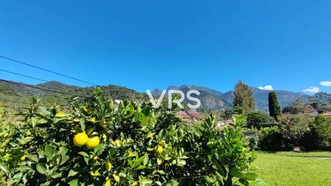 Casa com 3 quartos à venda, 1210m2 em Carlos Guinle, Teresopolis - RJ - imagem 6 Foto 6 de Casa com 3 quartos à venda, 1210m2 em Carlos Guinle, Teresopolis - RJ