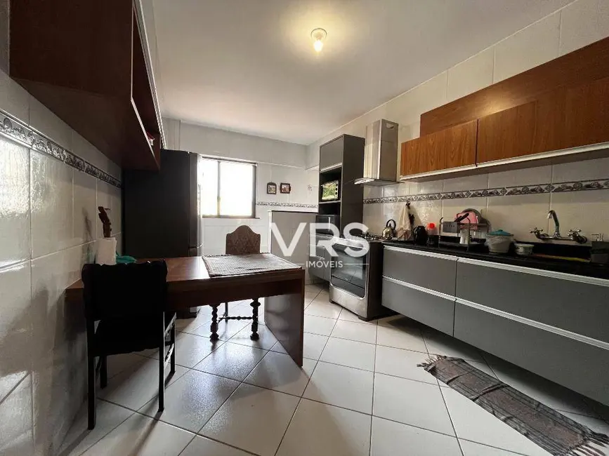 Foto 1 de Apartamento com 2 quartos à venda, 100m2 em Várzea, Teresopolis - RJ