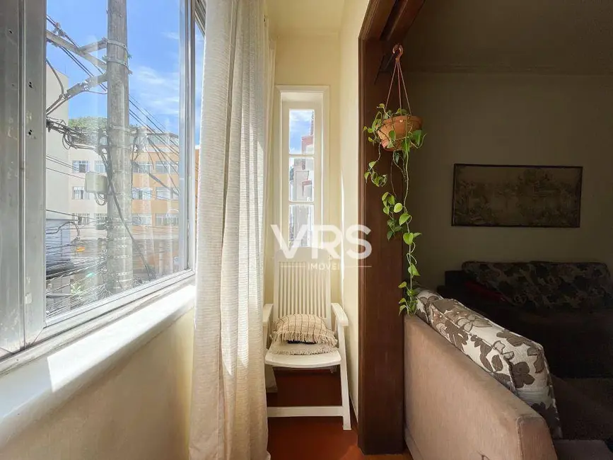 Foto 4 de Sobrado com 4 quartos à venda, 158m2 em Várzea, Teresopolis - RJ