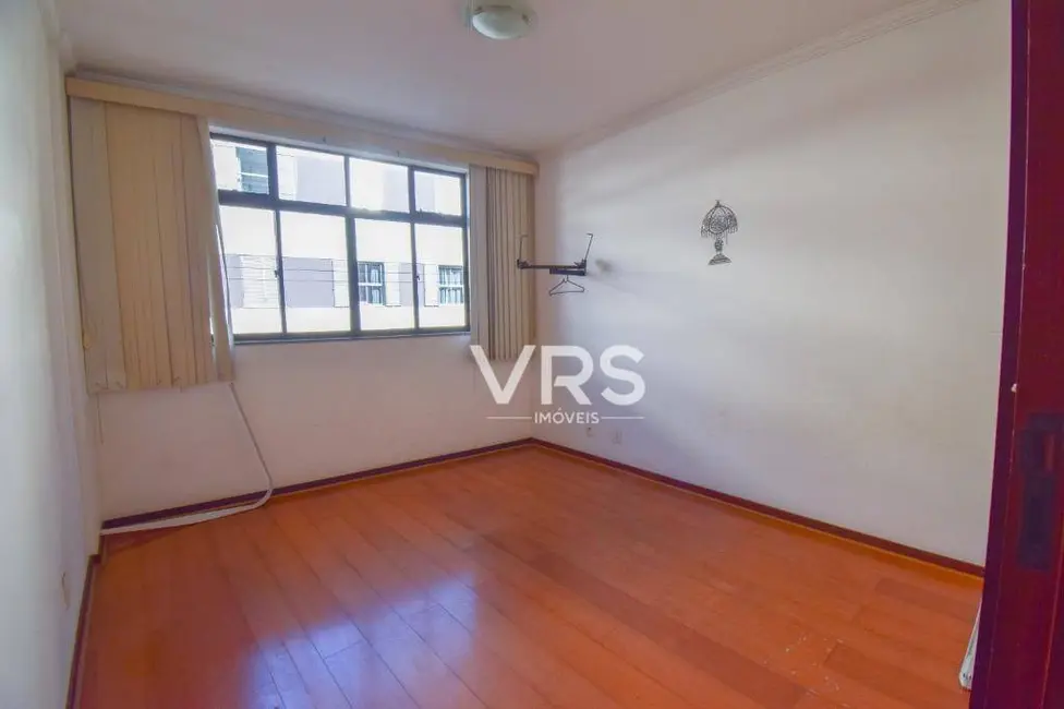 Foto 2 de Apartamento com 2 quartos à venda, 60m2 em Várzea, Teresopolis - RJ