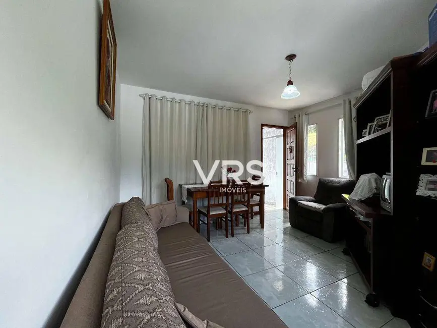 Foto 3 de Casa de Condomínio com 2 quartos à venda, 370m2 em Tijuca, Teresopolis - RJ