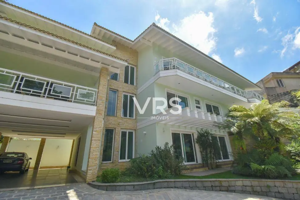 Foto 8 de Casa de Condomínio com 5 quartos à venda e para alugar, 1000m2 em Carlos Guinle, Teresopolis - RJ