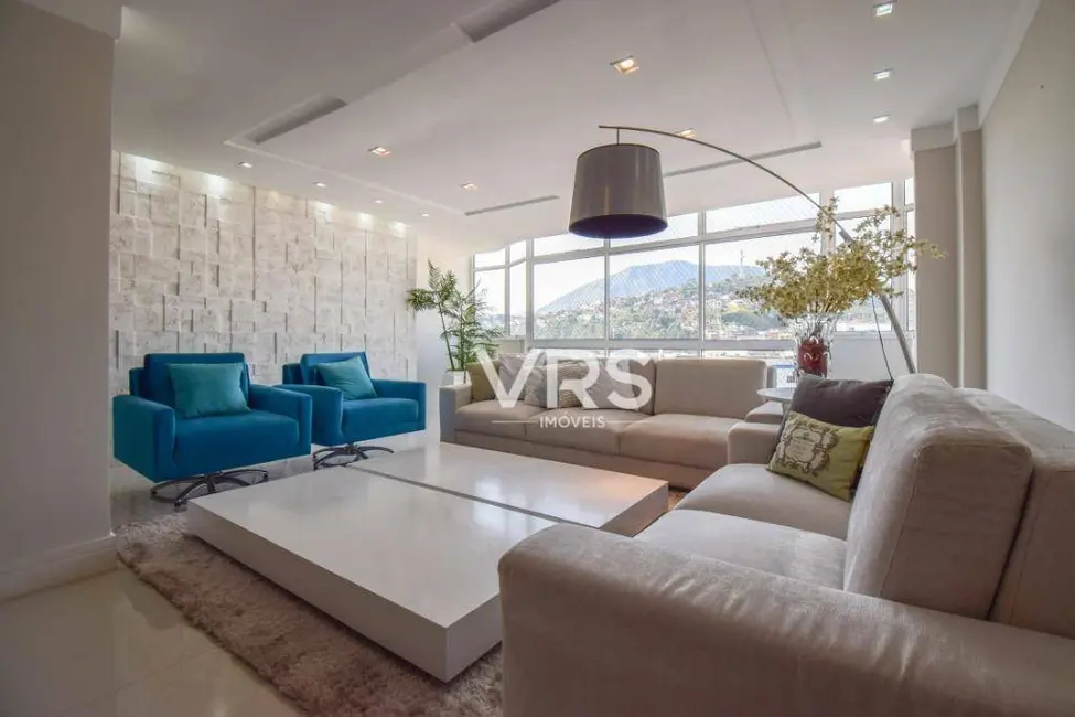 Foto 3 de Cobertura com 3 quartos à venda, 505m2 em Agriões, Teresopolis - RJ