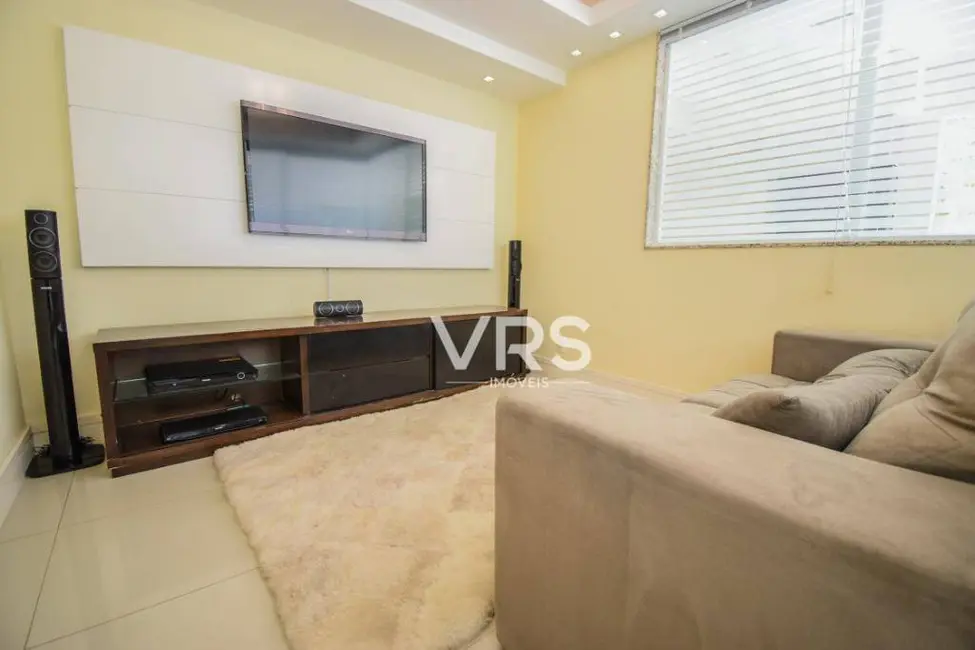 Foto 8 de Casa de Condomínio com 4 quartos à venda, 450m2 em Quebra Frascos, Teresopolis - RJ