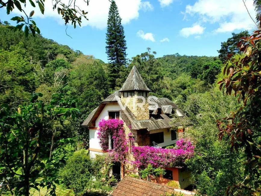 Foto 2 de Casa com 7 quartos à venda, 110000m2 em Albuquerque, Teresopolis - RJ