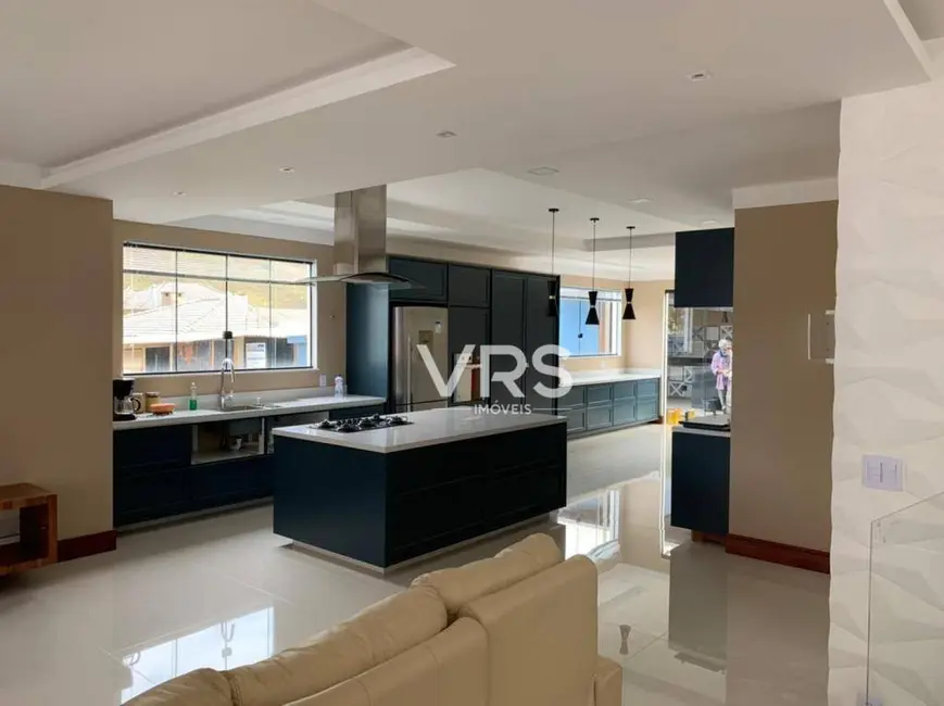 Foto 5 de Casa de Condomínio com 4 quartos à venda, 385m2 em Vargem Grande, Teresopolis - RJ