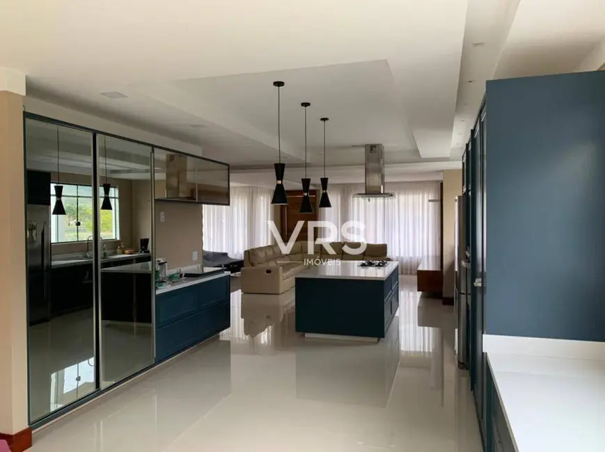 Foto 6 de Casa de Condomínio com 4 quartos à venda, 385m2 em Vargem Grande, Teresopolis - RJ