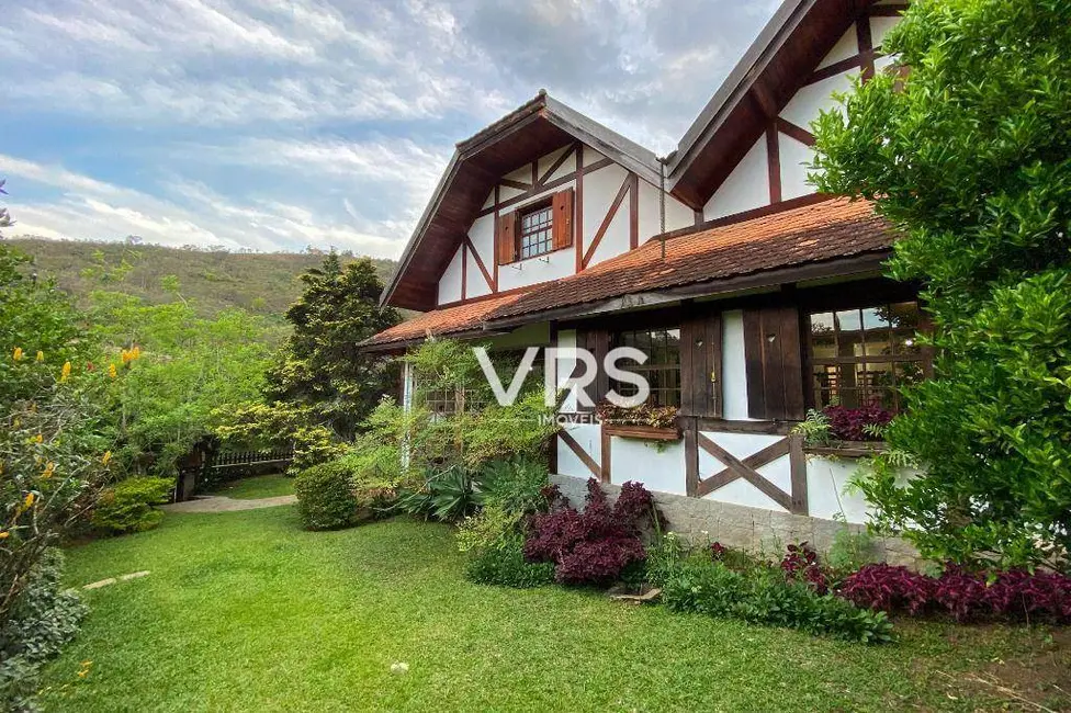 Foto 2 de Casa com 6 quartos à venda, 1078m2 em Albuquerque, Teresopolis - RJ