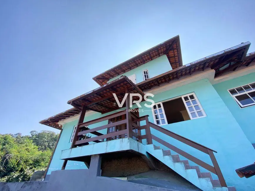 Foto 1 de Casa com 3 quartos à venda, 303m2 em Tijuca, Teresopolis - RJ