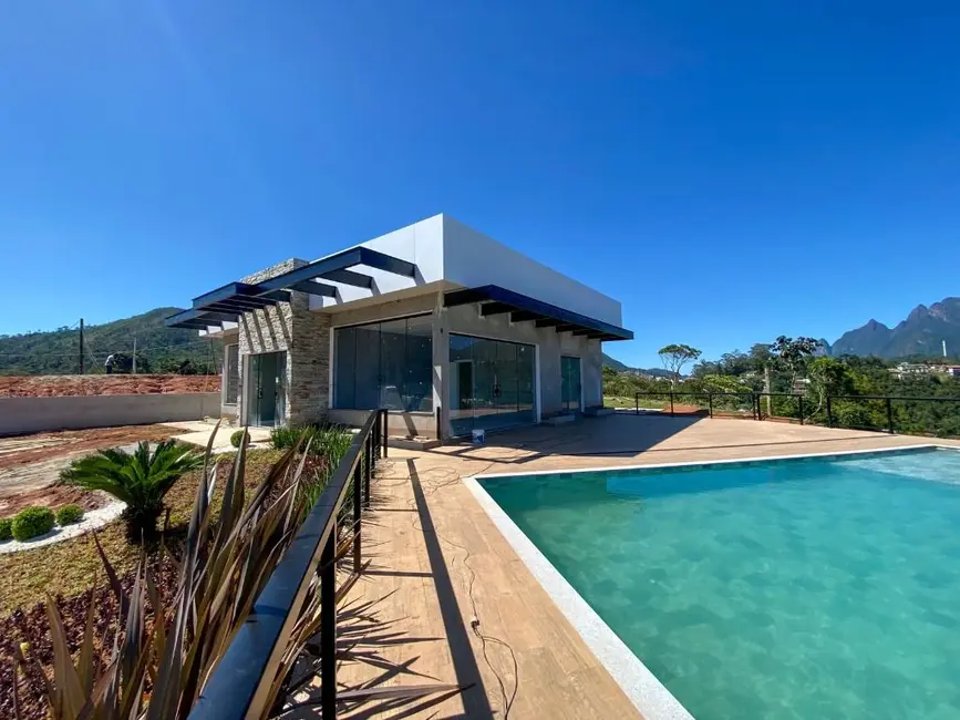 Foto 2 de Terreno / Lote à venda, 454m2 em Ermitage, Teresopolis - RJ