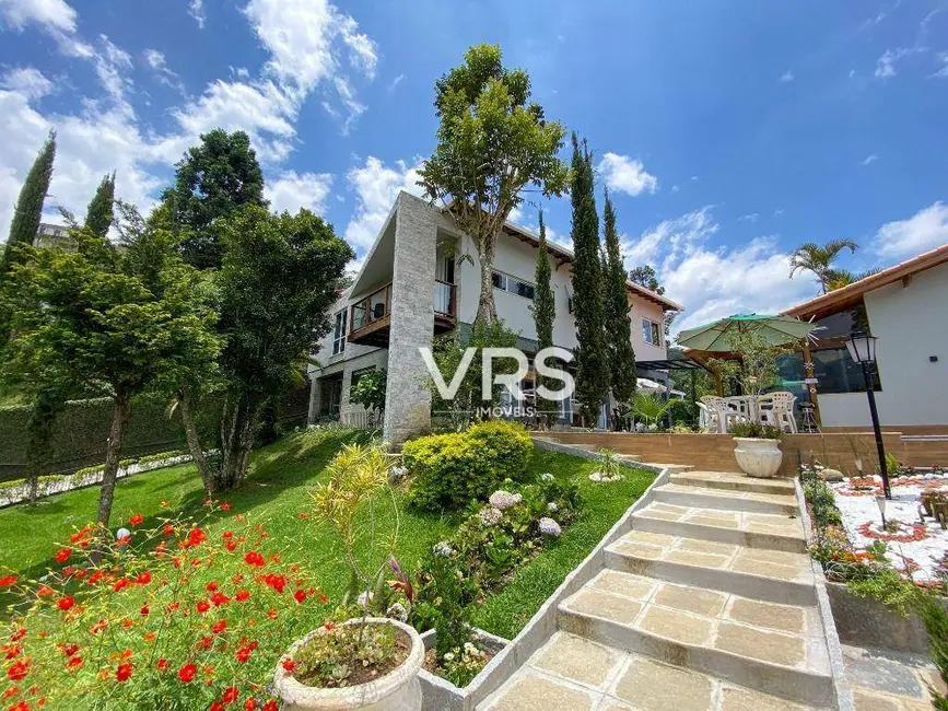 Foto 2 de Casa com 4 quartos à venda, 1400m2 em Golfe, Teresopolis - RJ