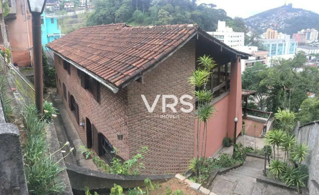 Foto 3 de Casa com 3 quartos à venda, 666m2 em Vila Muqui, Teresopolis - RJ