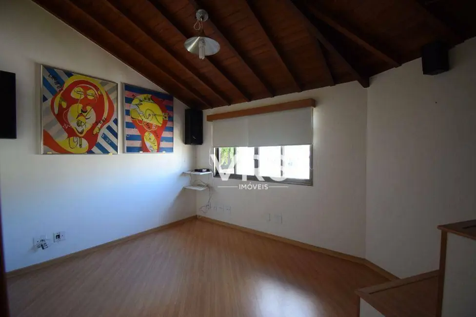 Cobertura com 5 quartos à venda, 176m2 em Várzea, Teresopolis - RJ - imagem 6 Foto 6 de Cobertura com 5 quartos à venda, 176m2 em Várzea, Teresopolis - RJ