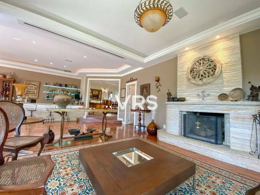 Casa de Condomínio com 5 quartos à venda, 500m2 em Várzea, Teresopolis - RJ - imagem 8 Foto 8 de Casa de Condomínio com 5 quartos à venda, 500m2 em Várzea, Teresopolis - RJ