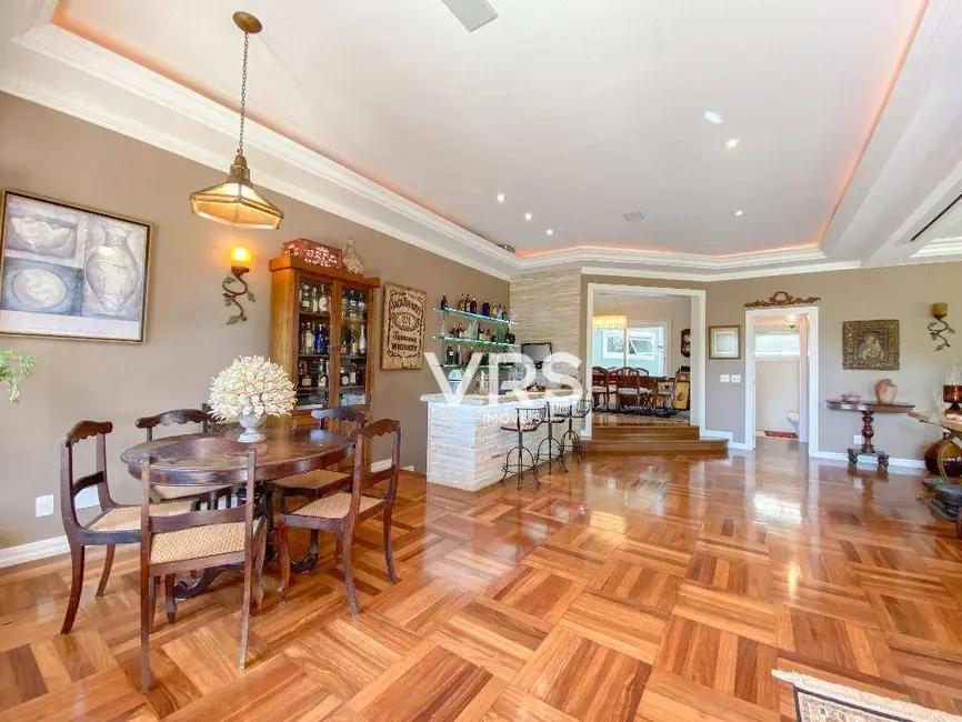 Casa de Condomínio com 5 quartos à venda, 500m2 em Várzea, Teresopolis - RJ - imagem 4 Foto 4 de Casa de Condomínio com 5 quartos à venda, 500m2 em Várzea, Teresopolis - RJ