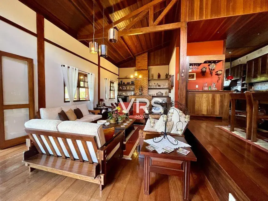 Foto 1 de Casa de Condomínio com 4 quartos à venda, 1420m2 em Albuquerque, Teresopolis - RJ